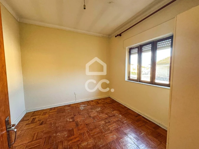 Moradia T3 para Venda em Abraveses Foto 18