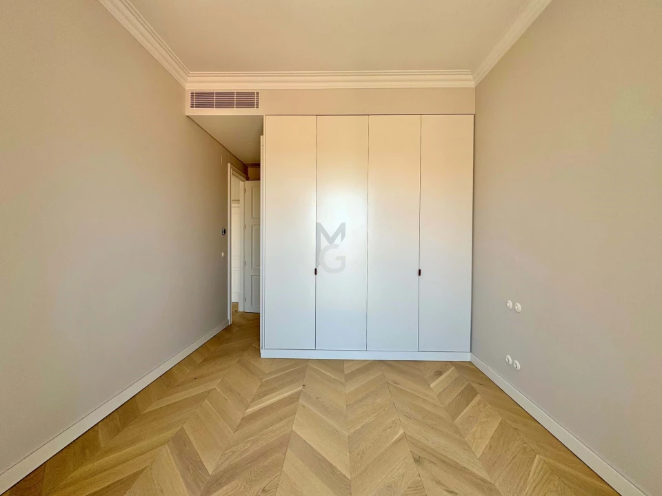 Apartamento T2 para Venda em Misericórdia Foto 32