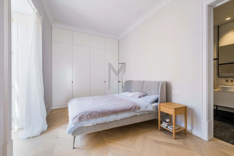 Apartamento T2 para Venda em Misericórdia Foto 12