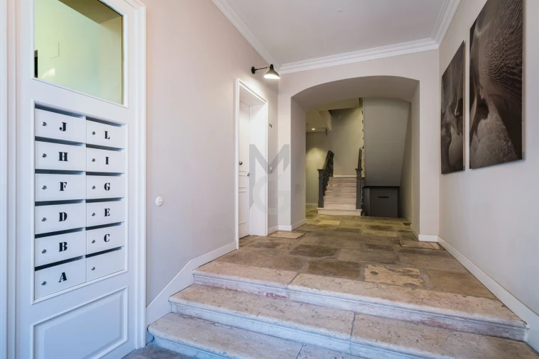 Apartamento T2 para Venda em Misericórdia Foto 24