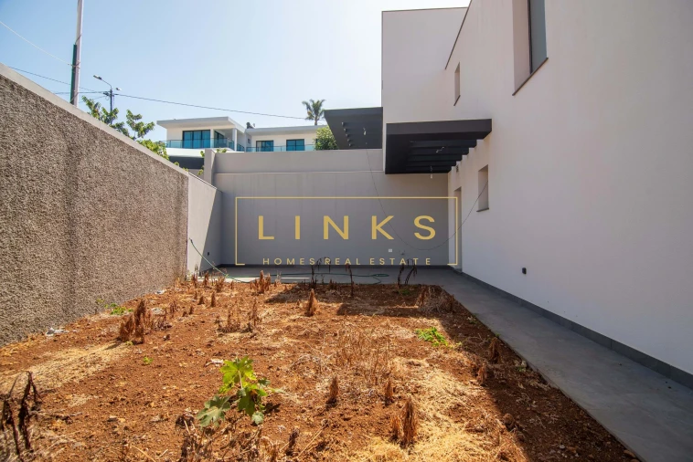 Moradia T3 para Venda em São Roque Foto 30