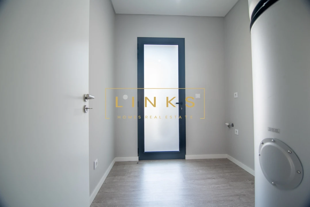 Moradia T3 para Venda em São Roque Foto 13