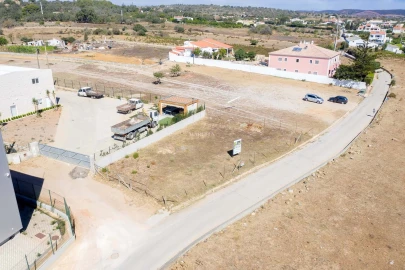 Terreno para Venda em Lagos (São Sebastião e Santa Maria)