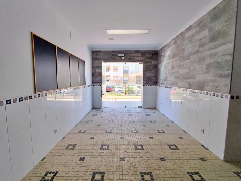 Negócio para Venda em Lagos (São Sebastião e Santa Maria) Foto 7