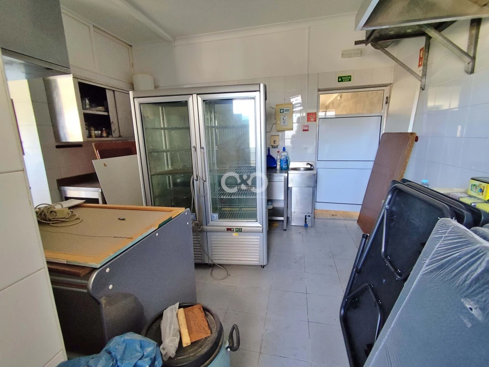 Negócio para Venda em Lagos (São Sebastião e Santa Maria) Foto 11