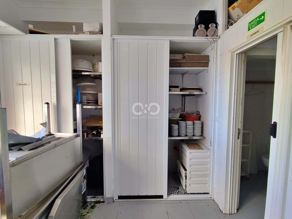 Negócio para Venda em Lagos (São Sebastião e Santa Maria) Foto 15