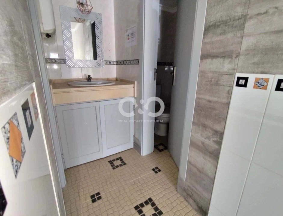 Negócio para Venda em Lagos (São Sebastião e Santa Maria) Foto 5