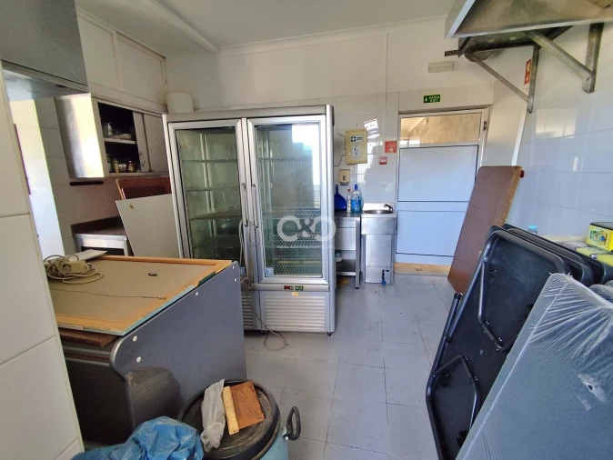 Negócio para Venda em Lagos (São Sebastião e Santa Maria) Foto 11