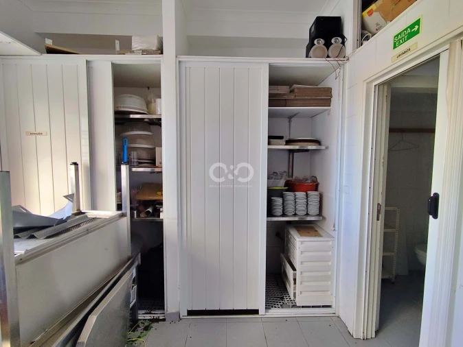 Negócio para Venda em Lagos (São Sebastião e Santa Maria) Foto 15