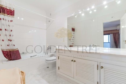 Apartamento T3 para Venda em Quarteira