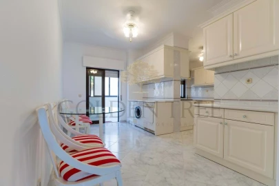Apartamento T3 para Venda em Quarteira