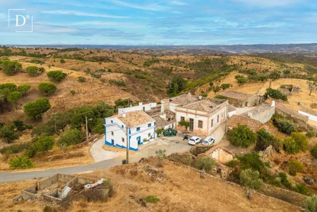 Moradia T5 para Venda em Almodôvar e Graça dos Padrões Foto 3