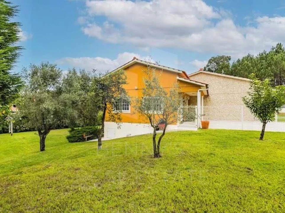 Moradia T4 para Venda em Bidoeira de Cima Foto 60