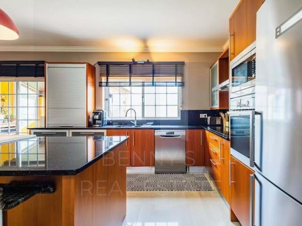 Moradia T4 para Venda em Bidoeira de Cima Foto 21