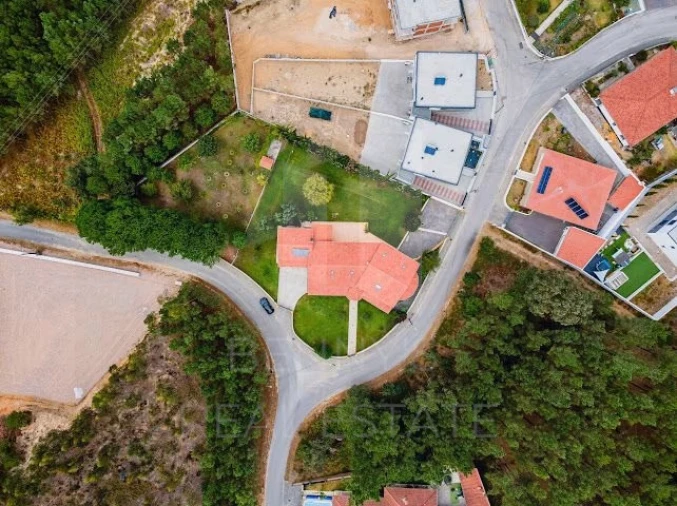 Moradia T4 para Venda em Bidoeira de Cima Foto 2