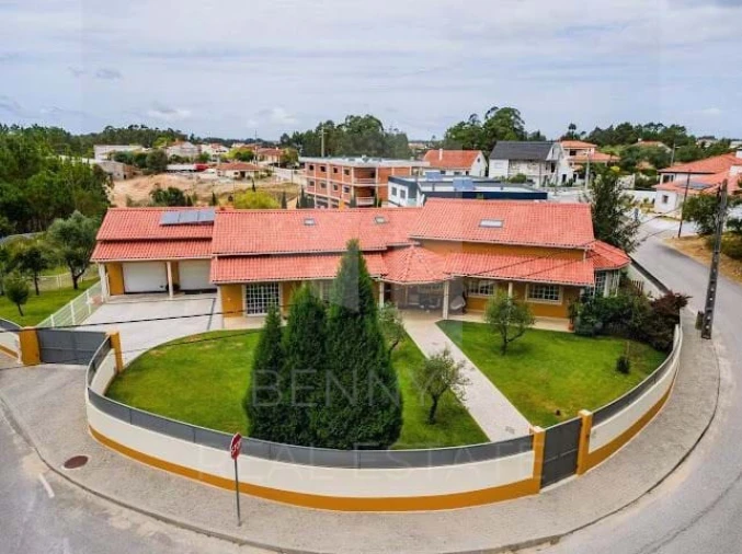 Moradia T4 para Venda em Bidoeira de Cima Foto 7