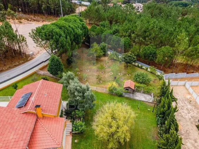 Moradia T4 para Venda em Bidoeira de Cima Foto 8