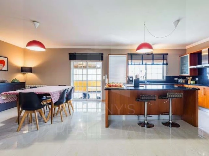 Moradia T4 para Venda em Bidoeira de Cima Foto 18