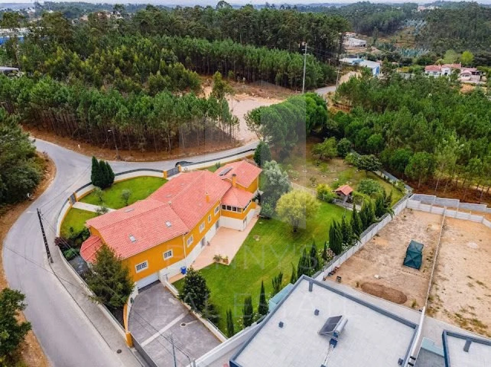 Moradia T4 para Venda em Bidoeira de Cima Foto 6