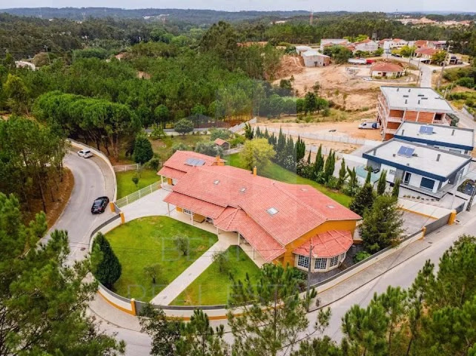 Moradia T4 para Venda em Bidoeira de Cima Foto 5