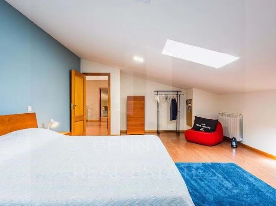 Moradia T4 para Venda em Bidoeira de Cima Foto 40