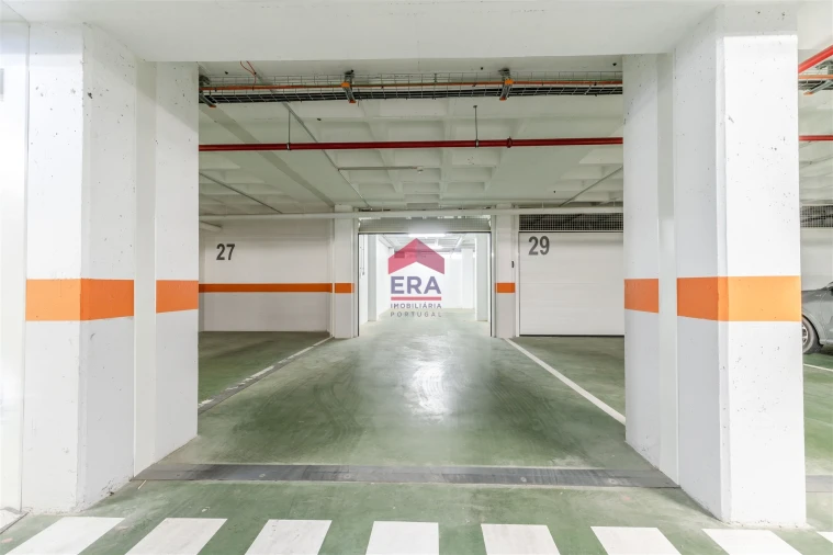 Apartamento T4 para Venda em Olhão Foto 43