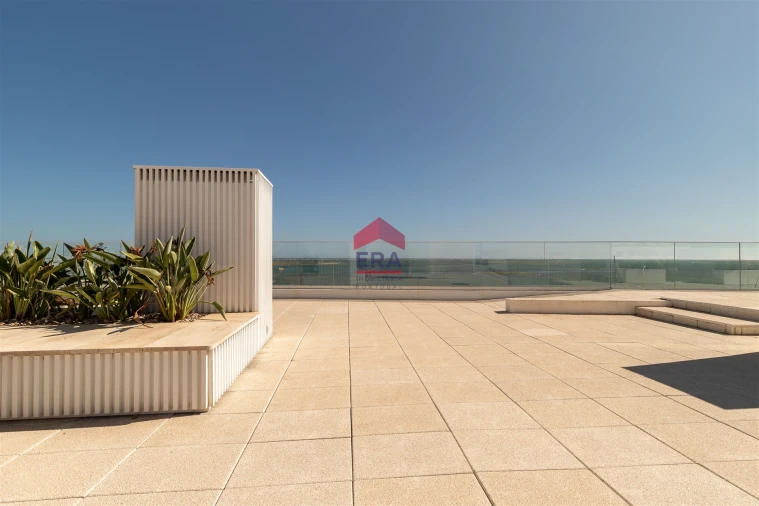 Apartamento T4 para Venda em Olhão Foto 44