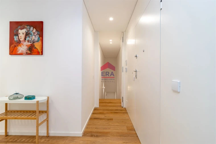 Apartamento T4 para Venda em Olhão Foto 5