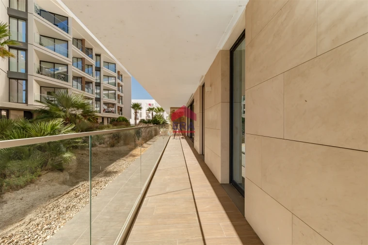 Apartamento T4 para Venda em Olhão Foto 31