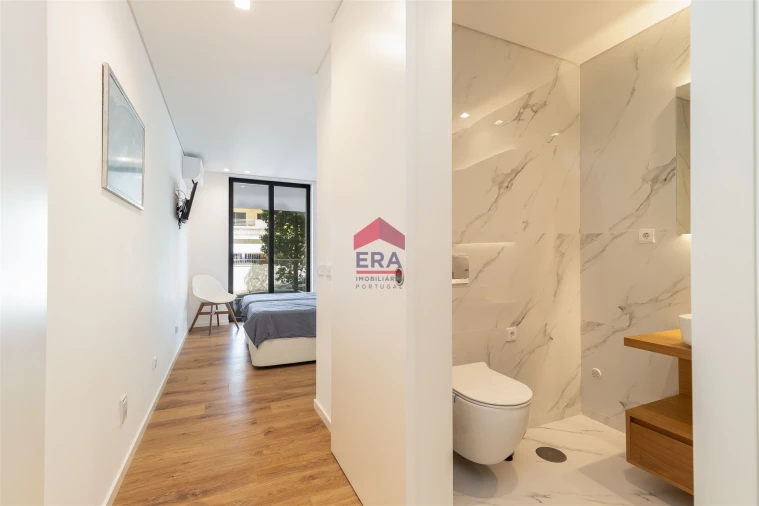 Apartamento T4 para Venda em Olhão Foto 20