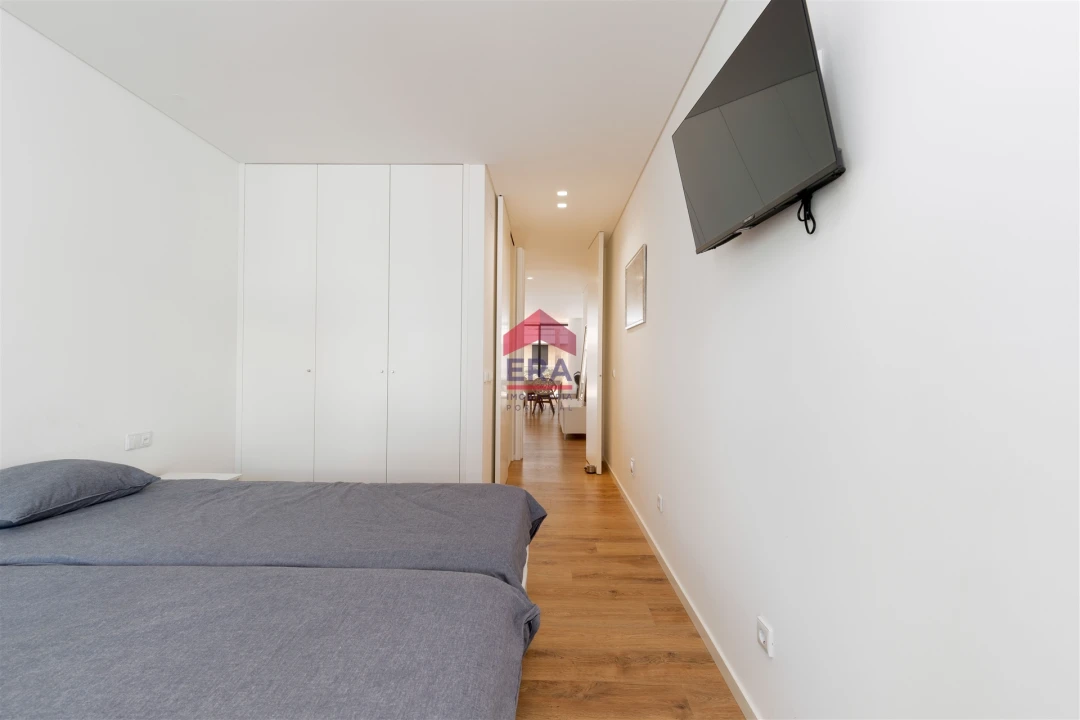 Apartamento T4 para Venda em Olhão Foto 21