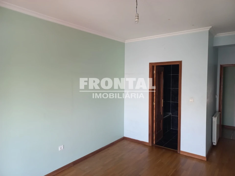 Apartamento T4 para Venda em Valpaços e Sanfins Foto 9