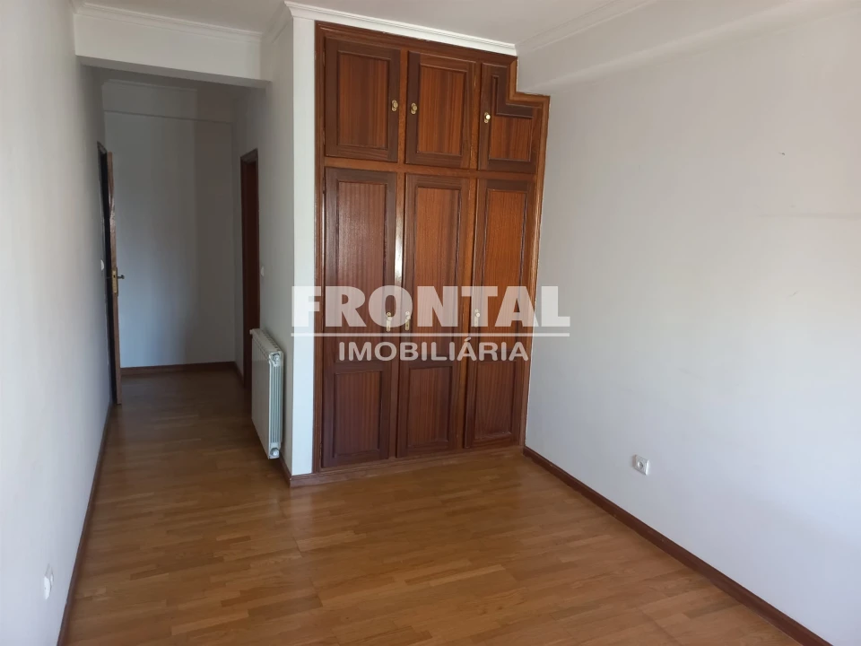 Apartamento T4 para Venda em Valpaços e Sanfins Foto 15