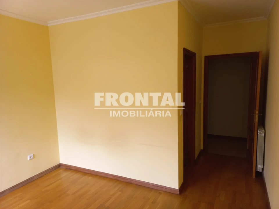 Apartamento T4 para Venda em Valpaços e Sanfins Foto 4