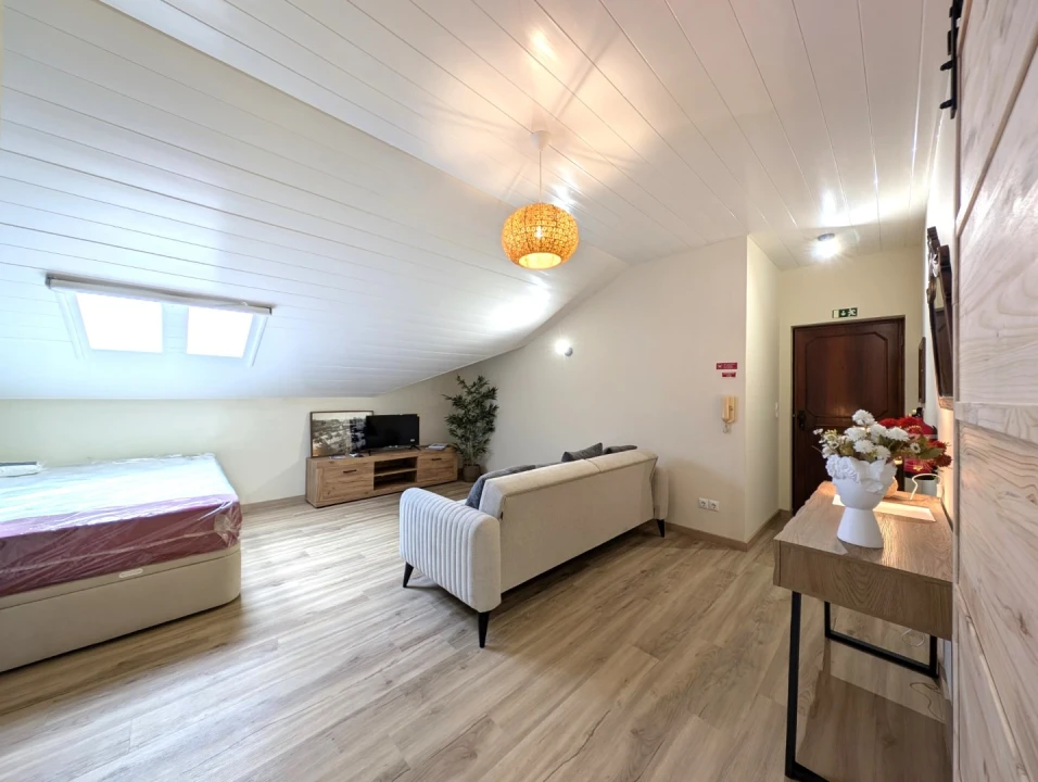 Apartamento T0 para Venda em Glória e Vera Cruz Foto 1