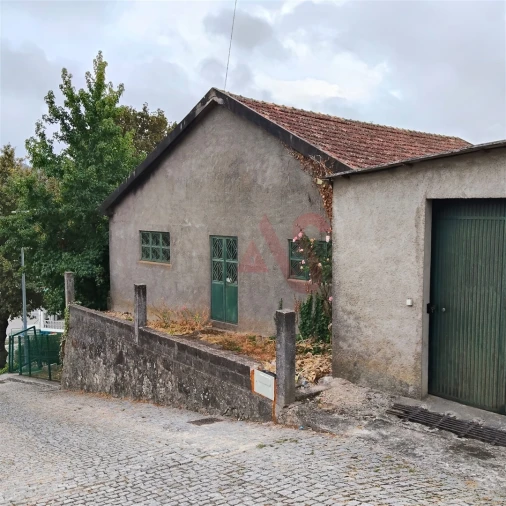 Armazém para Venda em Regadas Foto 6