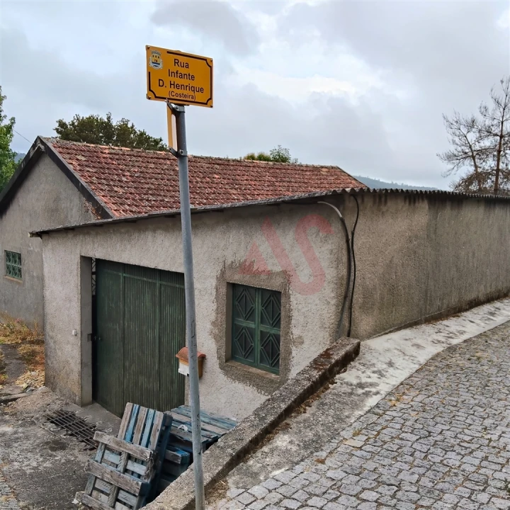 Armazém para Venda em Regadas Foto 10