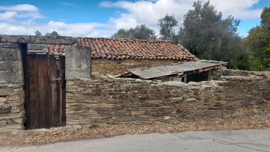 Moradia T0 para Venda em Santo Andre das Tojeiras Foto 15