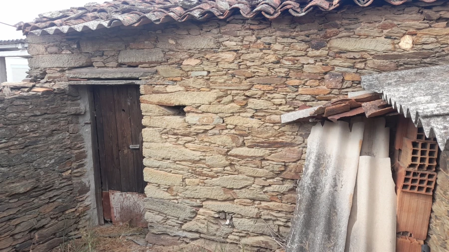 Moradia T0 para Venda em Santo Andre das Tojeiras Foto 12