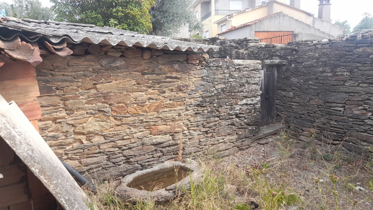 Moradia T0 para Venda em Santo Andre das Tojeiras Foto 6