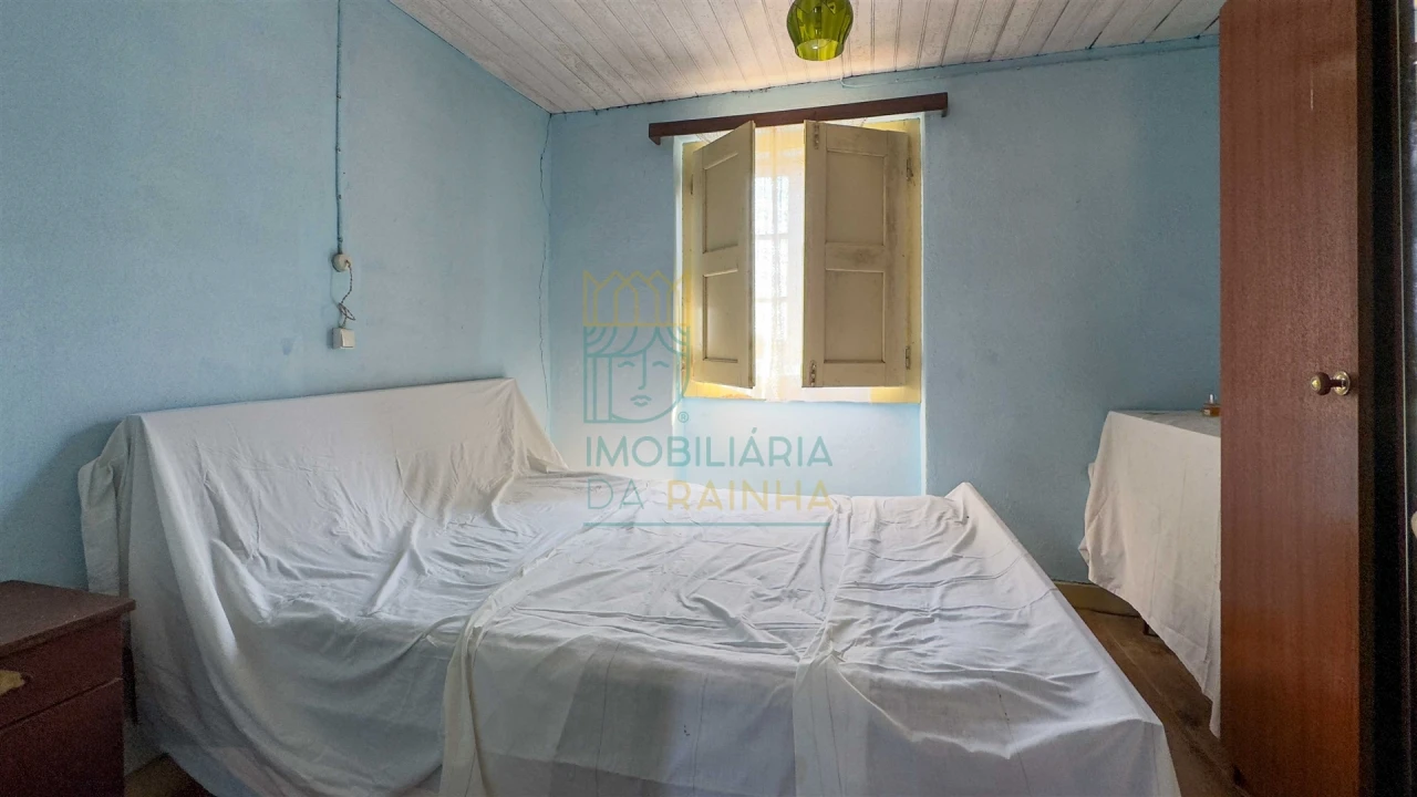 Moradia T2 para Venda em Cela Foto 4