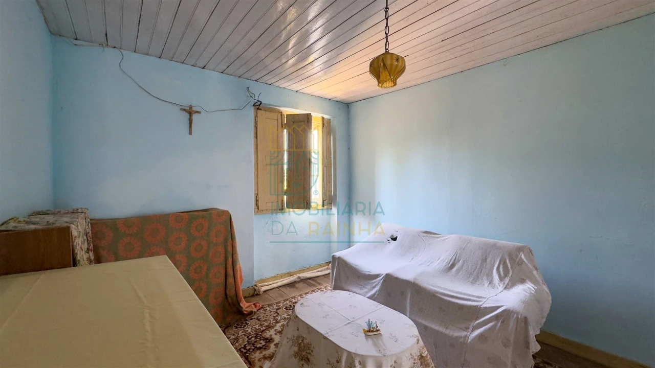 Moradia T2 para Venda em Cela Foto 1