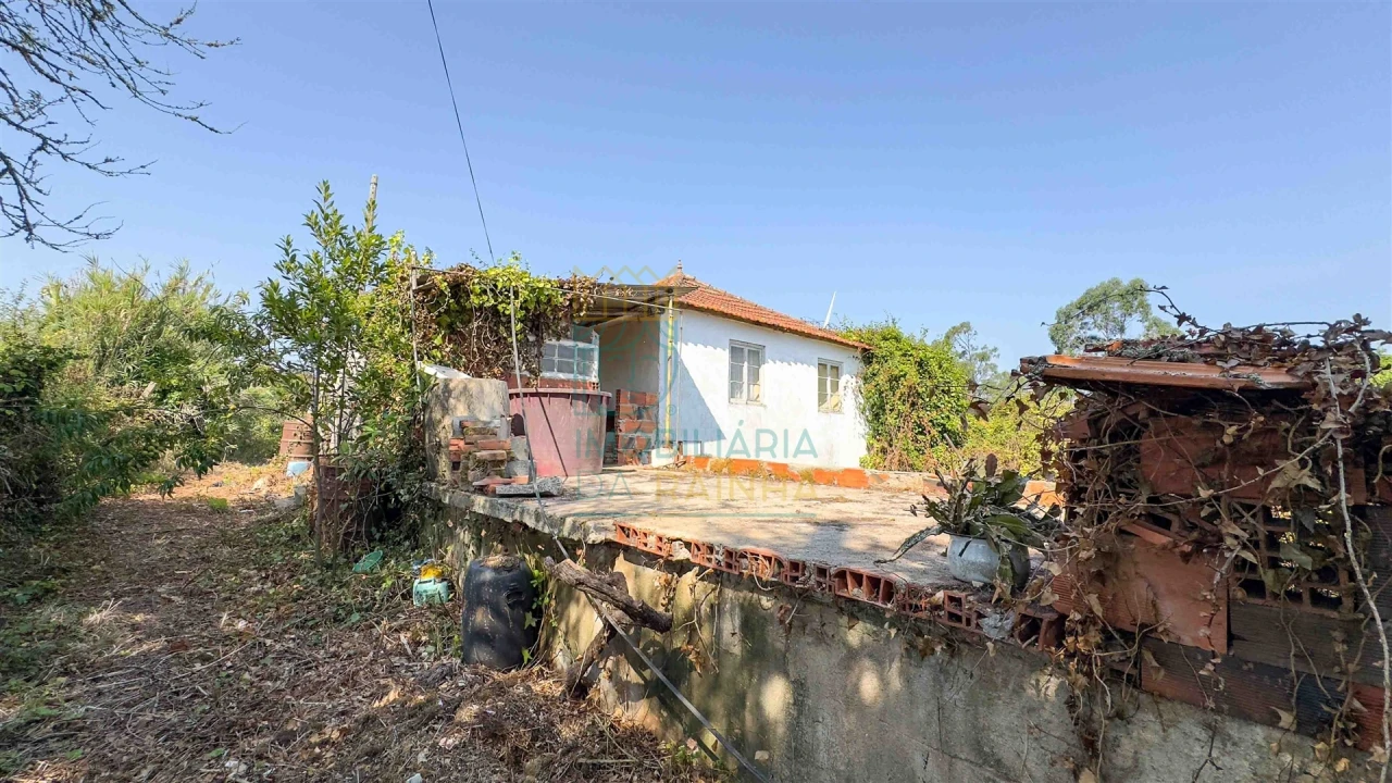 Moradia T2 para Venda em Cela Foto 16