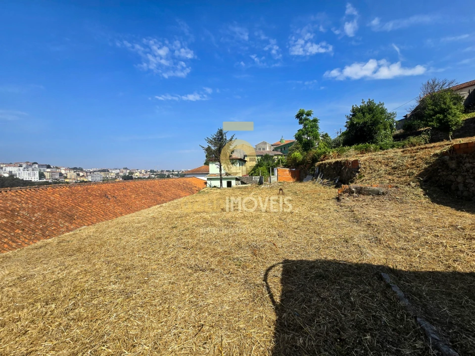 Terreno para Venda em Avintes Foto 3