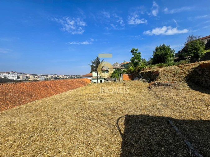 Terreno para Venda em Avintes Foto 3