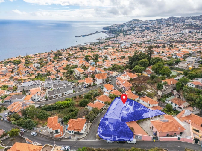 Moradia T0 para Venda em Funchal (Santa Maria Maior) Foto 3