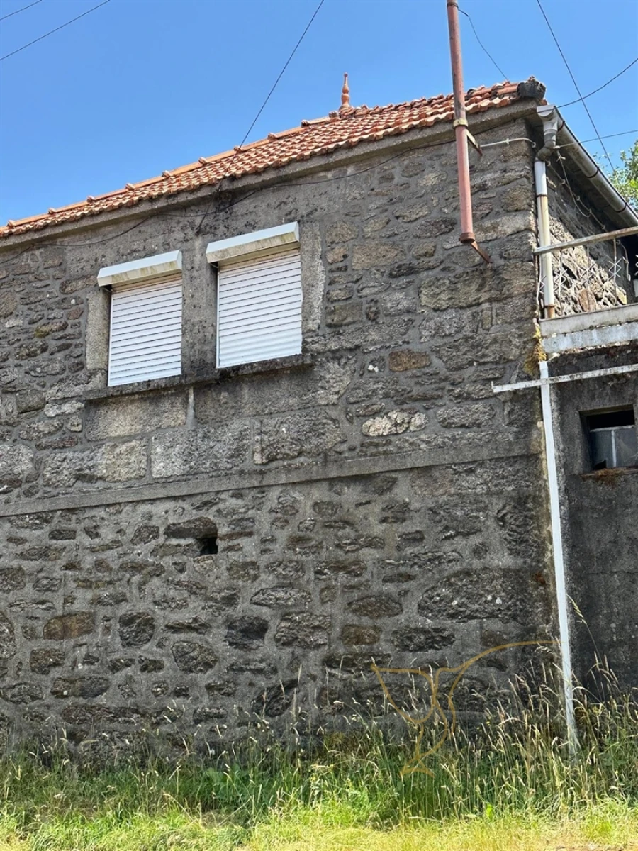 Moradia T2 para Venda em Castro Laboreiro e Lamas de Mouro Foto 2