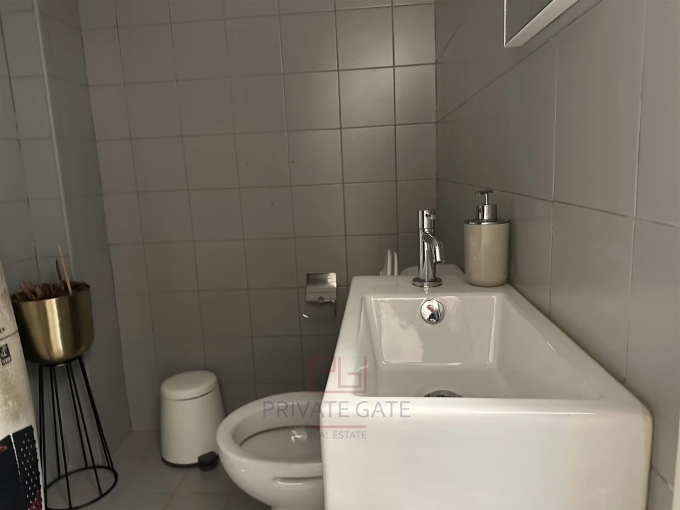 Loja para Arrendamento em Espinho Foto 6