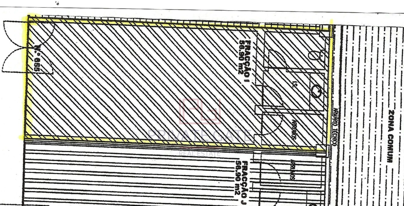 Loja para Arrendamento em Espinho Foto 7