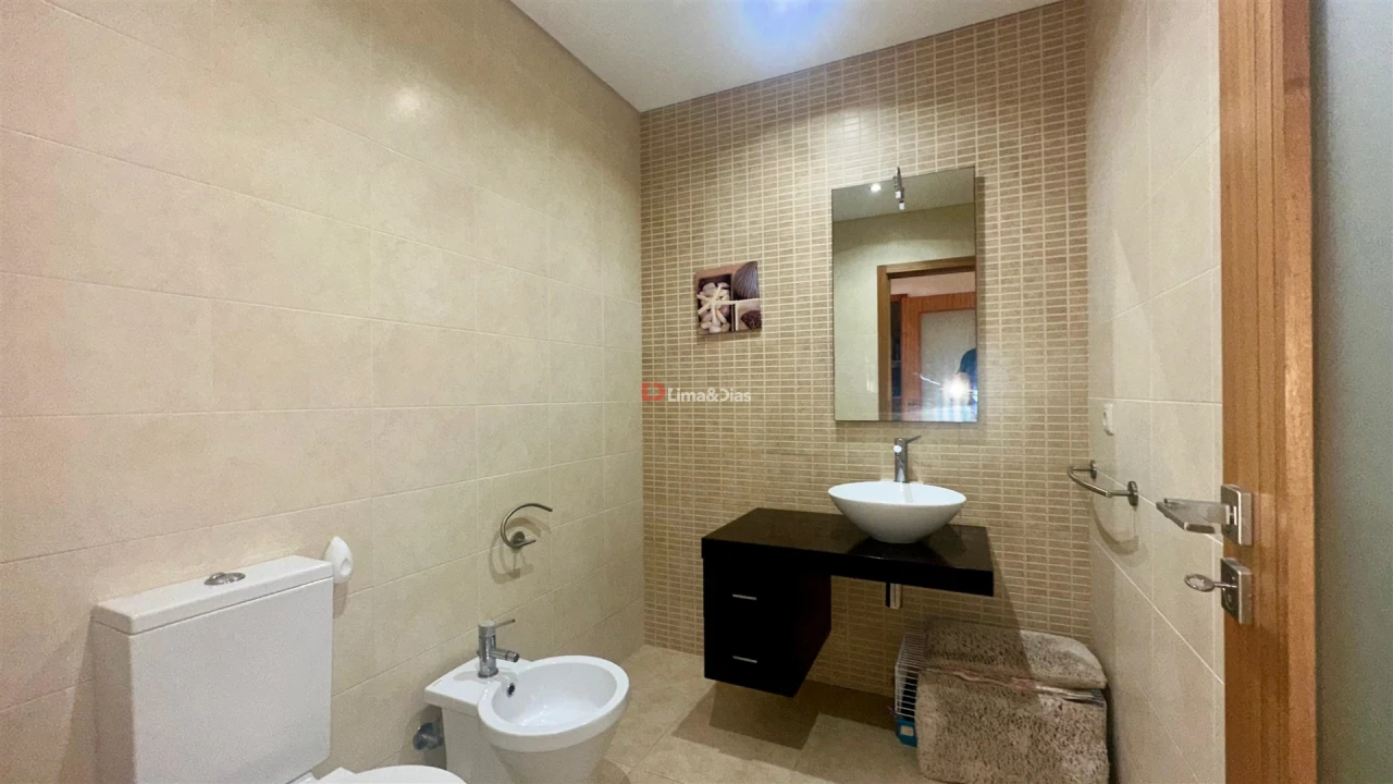 Moradia T4 para Venda em Canedo, Vale e Vila Maior Foto 18